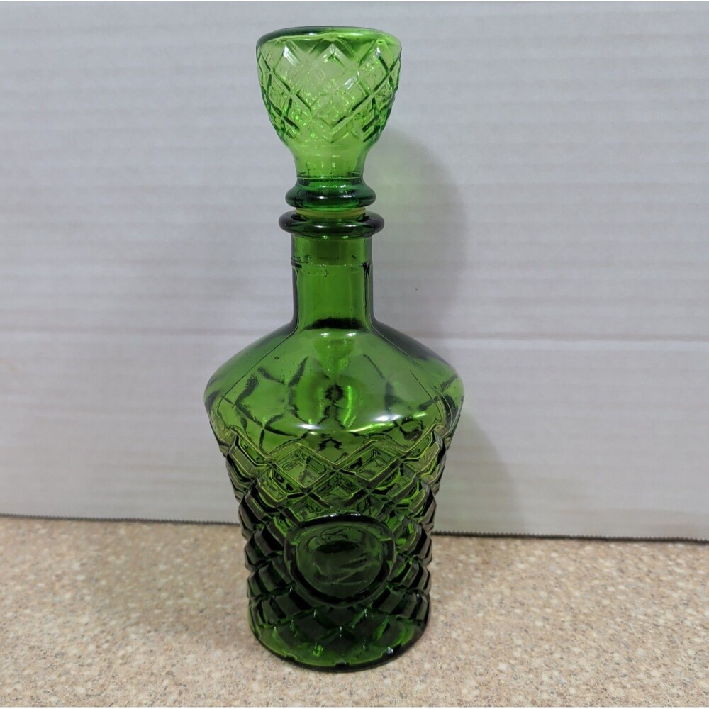 Vintage Green Glass Decanter Diamond Pattern Made in Taiwan 9" with Stopper